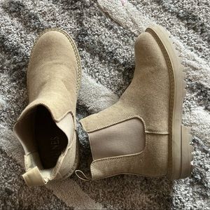Dunes tan weather boots
